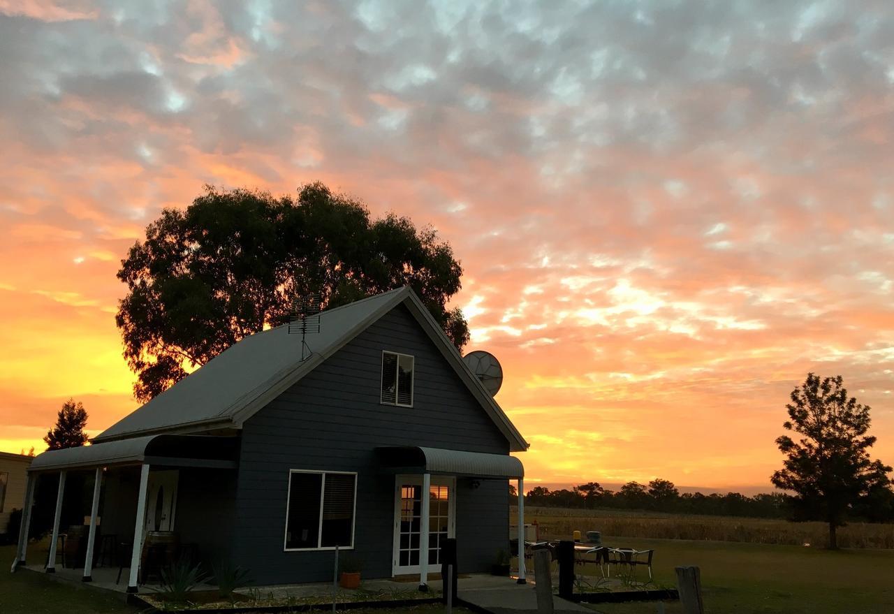 Madigan Wine Country Cottages Lovedale Exterior photo