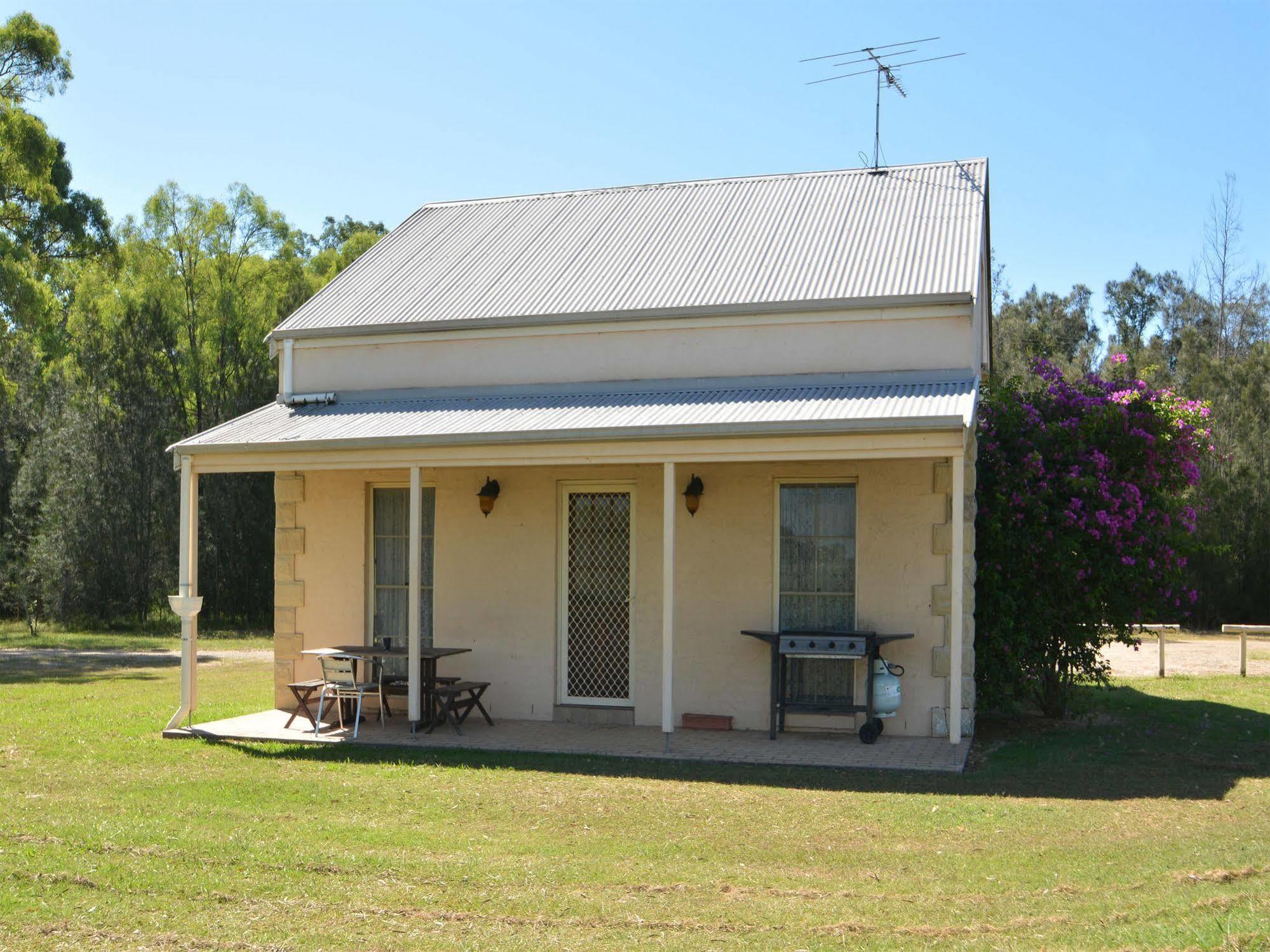 Madigan Wine Country Cottages Lovedale Exterior photo